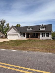 338 Price St