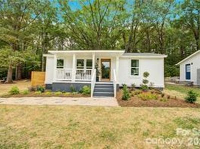 515 Roberts Ave
