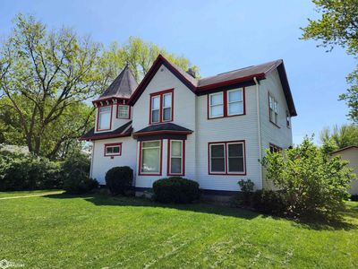 Property at 809 2nd Ave N, Clear Lake, IA