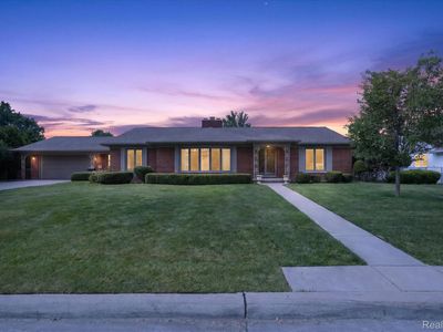 3 Shorecrest Cir