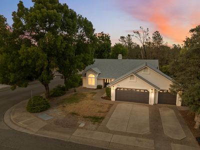 555 Reddington Dr