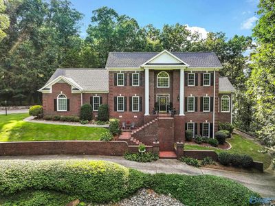 4016 Windsor Dr