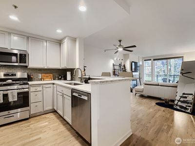 2607 Western Avenue #355