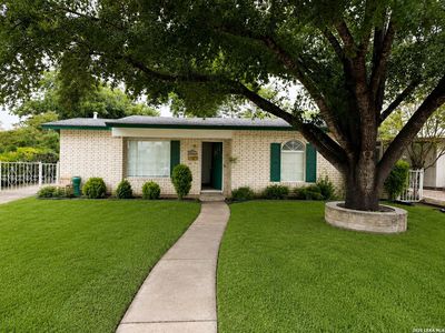 663 AURORA AVE