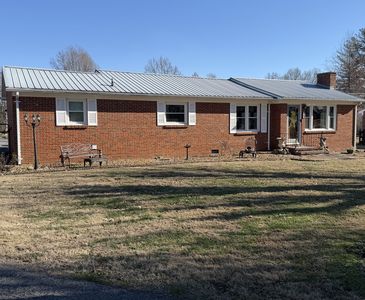 914 Faulkner Springs Rd