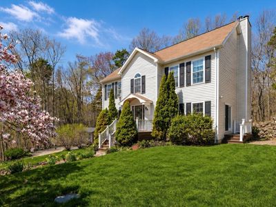 25 Magnolia Ave