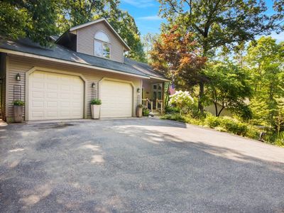 4520 Audubon Dr