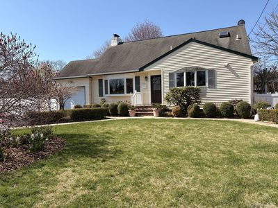 3 Barnfield Place
