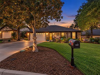 2125 Cambridge Dr