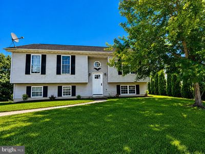 163 Grand Dr