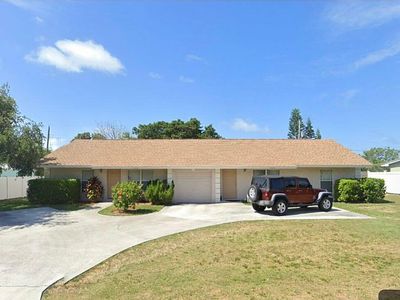 1905-1909 Service Rd