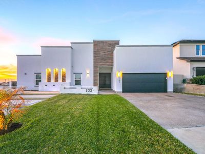 102 Cresta Dr