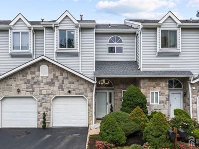 4 Lee Lee Ln