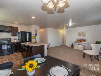 7872 E Drouillard St