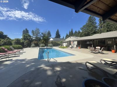 3801 Schull Dr