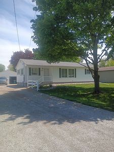 3836 Kawkawlin River Dr