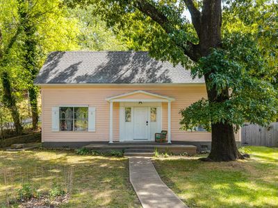 402 Pullman Ave
