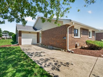 881 Heatherbrook Ct