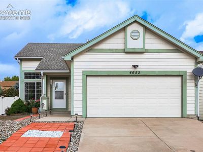 4652 Ardley Dr