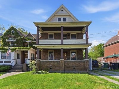 1427 Fort Ave