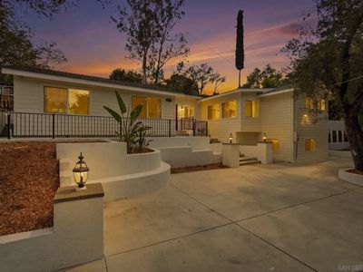 10243 Canyon Dr