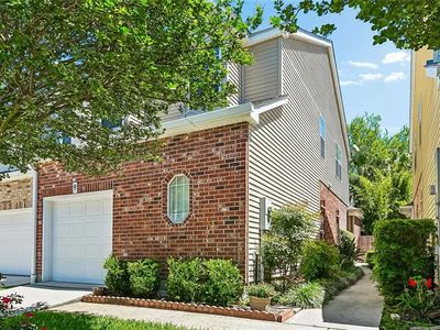 9 Nouveau Ln W