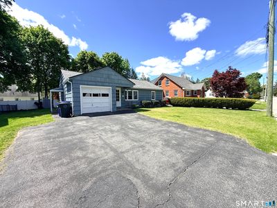 142 Lois Street