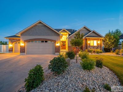 636 Gatehouse Ln