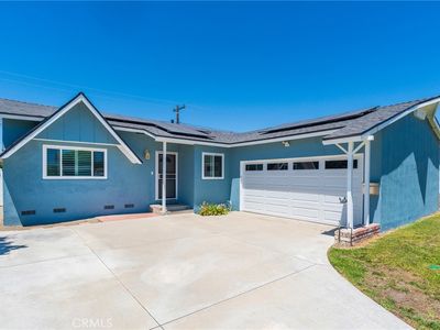 7211 Grandoaks Dr