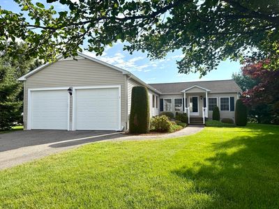 7 Edgestone Dr