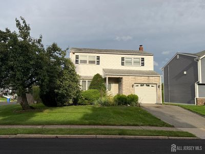 1085 Andrews Dr