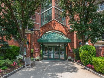 300 Main St BLDG 300 #301