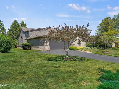 7402 Caracole Ct