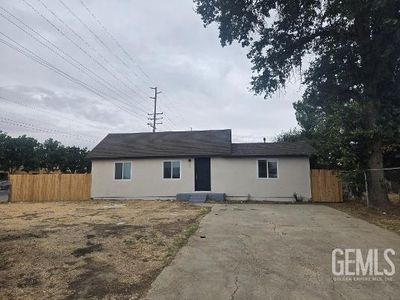 1071 S Elm St