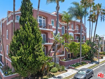 1522 S Saltair Ave APT 304