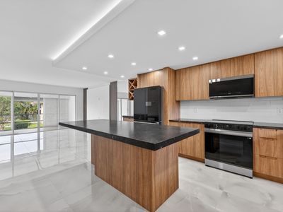 2134 NE 36th Street #82