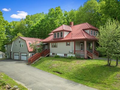 28 Main Street Hill