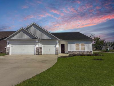 18 Hayloft Dr