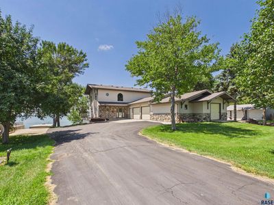 6797 Zimmerman Dr