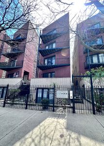 25 E 26th St APT 5