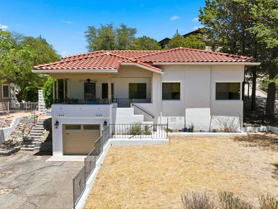 850 COUNTRY CLUB Drive
