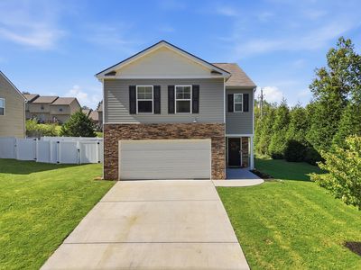 3385 Serenity Dr NE
