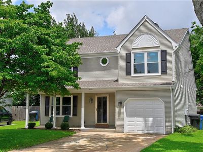 2120 Marymount Arch