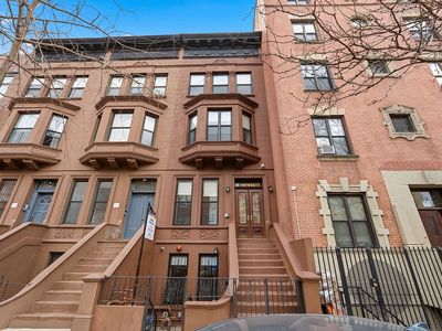 236 W 112th St