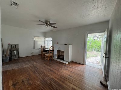 560 W Lynwood