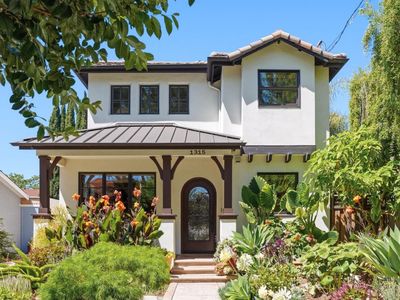 1315 Iris Ct