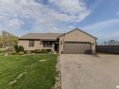 7 Hickory Ln