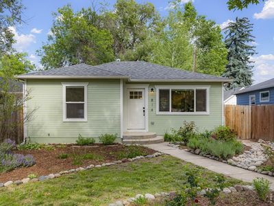 814 Baker St