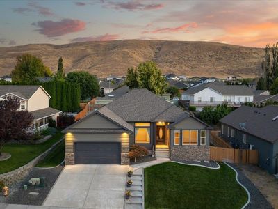 4351 Limestone Ct