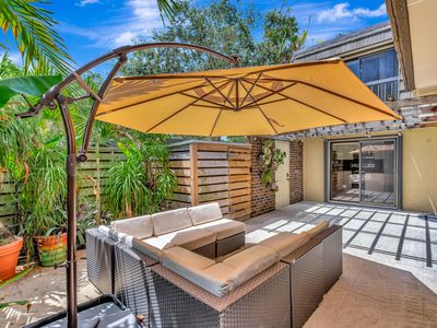 Property at 207 2nd Terrace, Palm Beach Gardens, FL